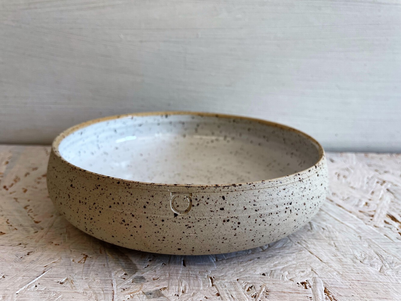 plate-white on dotted clay-deep plate-white on dotted clay-deep